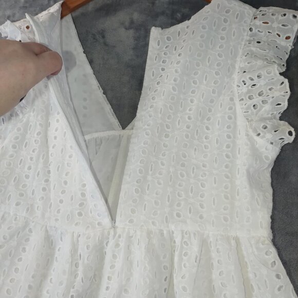 Unbranded Women's XS White Summer Romper Eyelet Lace Scallop Hem‎ Ruffle Sleeves - Picture 6 of 12